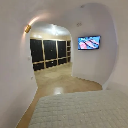 Alibaba Private Luxury Messaria (Santorini)